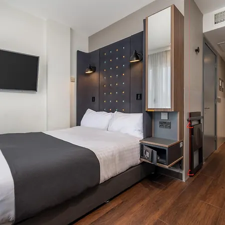 Point A Hotel Edinburgh Haymarket-3