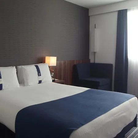 Holiday Inn Express Preston South By Ihg-3