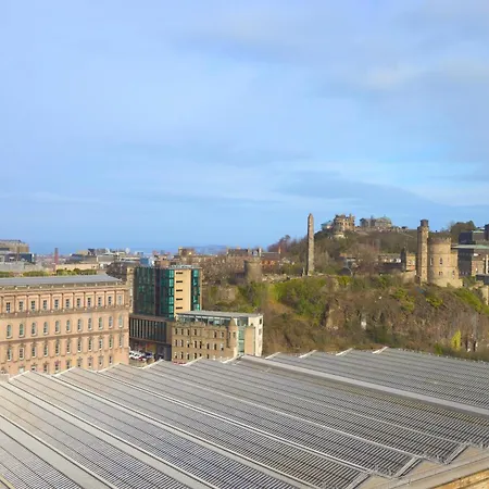 Hilton Edinburgh Carlton-2