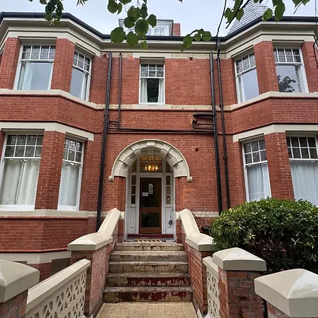Charlie Hotel-2