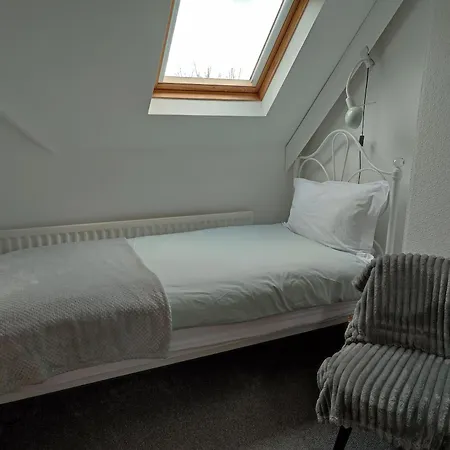 Anton Guest House Bed And Breakfast-2