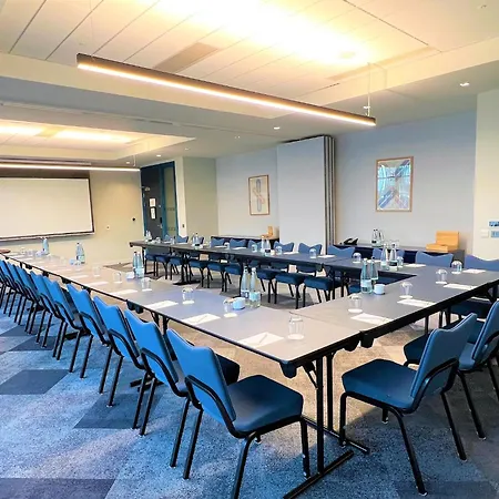 Holiday Inn London Heathrow - Bath Road By Ihg-3