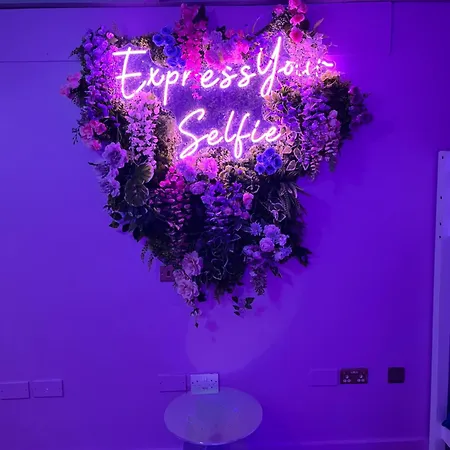Manchester'S Only Private Party Suite For 12 With Makeup Room-2