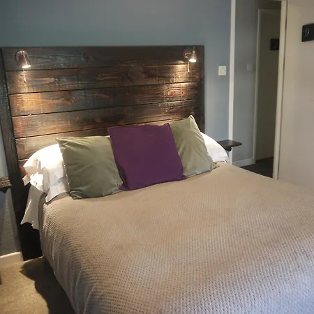 Skyline Guesthouse Newquay-3