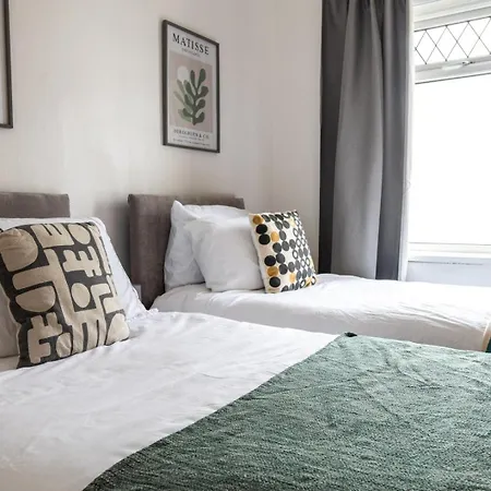 Penarth Road Grand Residence - 4 Bedroom-2