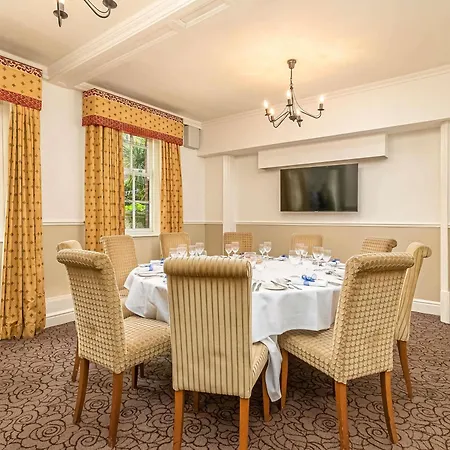 Mercure Salisbury White Hart Hotel & Apartments-2
