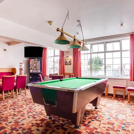Oyo Godolphin Arms Hotel-2