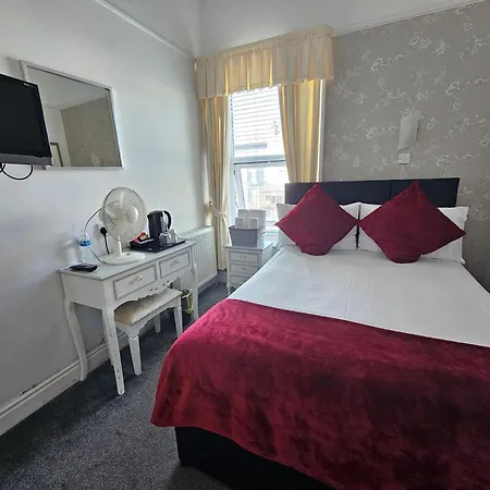 Clifton Villa - Southport-3