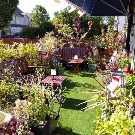 Brackenhurst Guest House-2