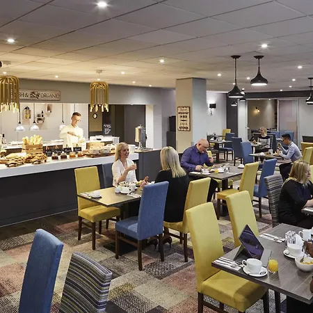 Novotel Wolverhampton City Centre-2