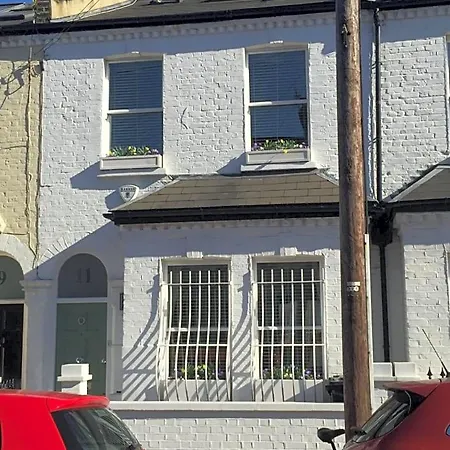Fulham B&B-3