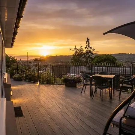 Redcliffe Hotel-2