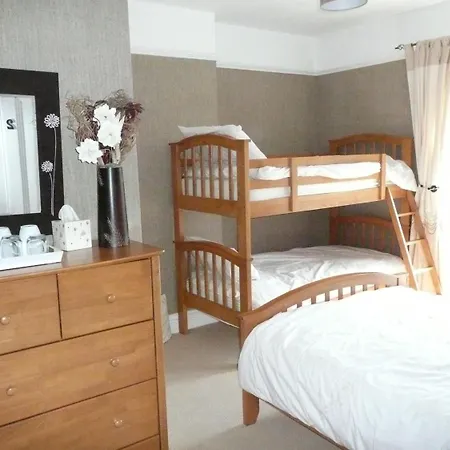 Manor View-2