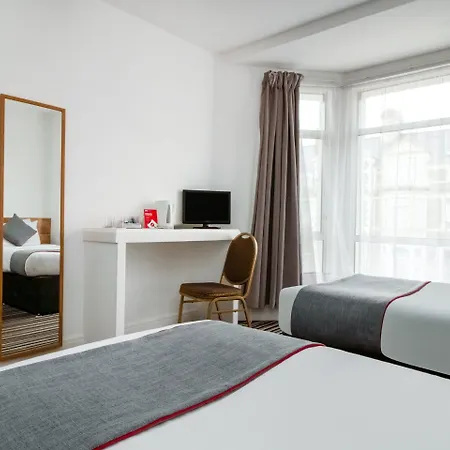 Cardiff Riverside Hotel By Belvilla-3