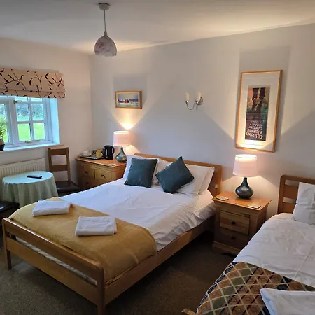 Wayside B&B-3