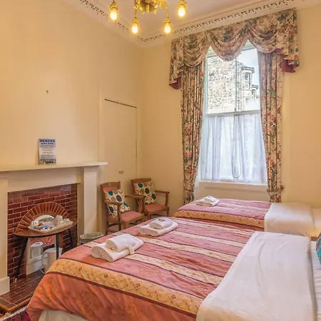 Menzies Guest House-3