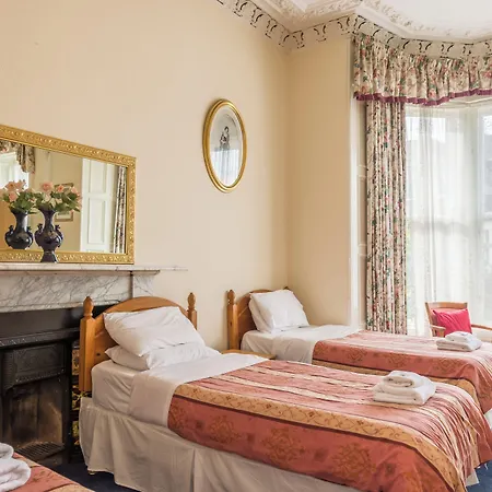 Menzies Guest House-2