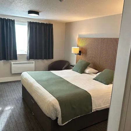 Hello Hotel-2