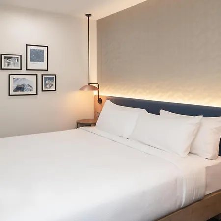 Hilton Garden Inn Bristol City Centre-3