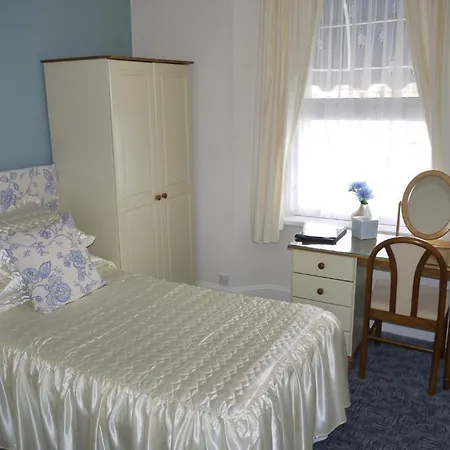Babbacombe Guest House-3