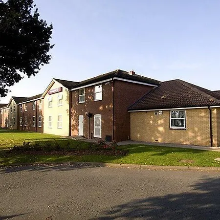 Premier Inn Hereford Holmer-3
