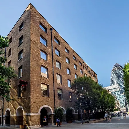Devonshire Club & Hotel-3