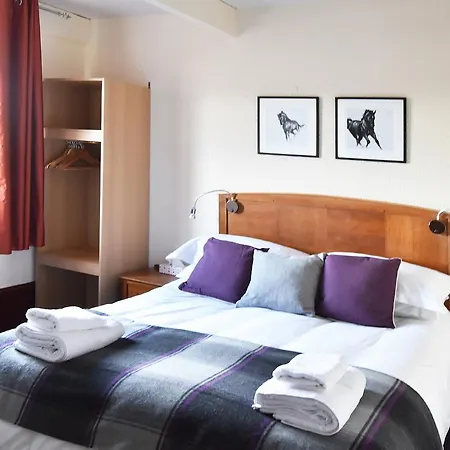 Harrogate Country B&B-3