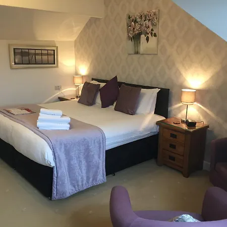 Ellerdene Guesthouse-3