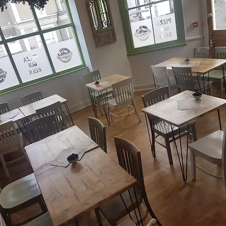 Johnny Dough'S Conwy With Rooms-3