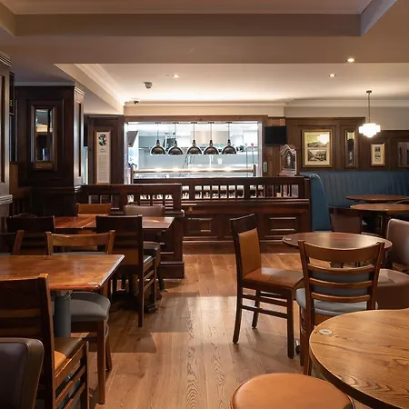 Thomas Ingoldsby Wetherspoon-3