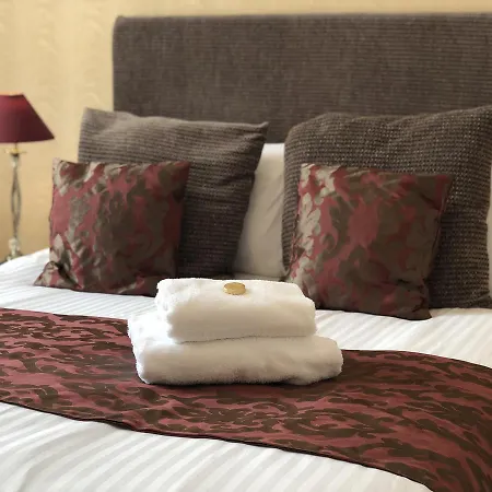 Adelphi Guest House-3