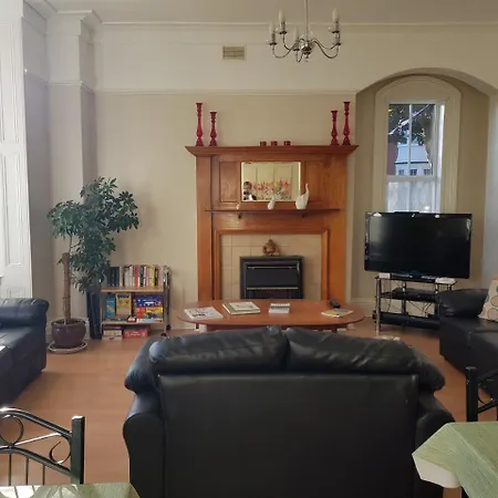 Ivanhoe Guest House-2