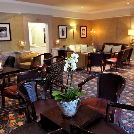 The Bruce Hotel-2