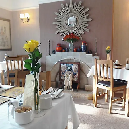 South Lodge Guest House-2