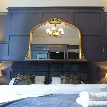 The Warren Belfast-3