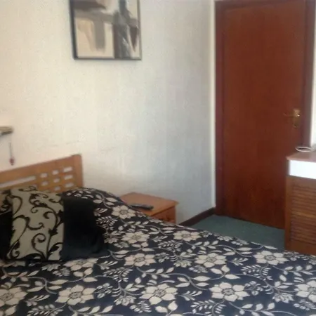 Oakleigh Hotel-2