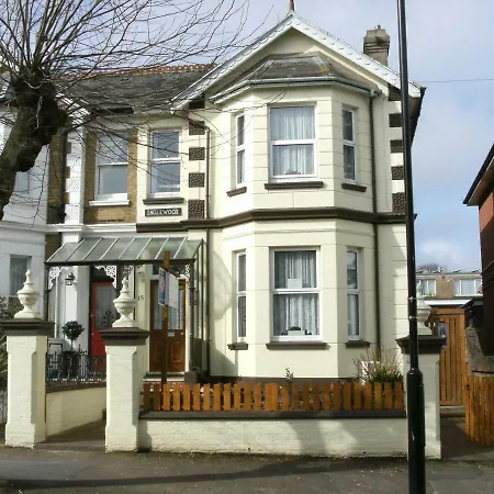 Inglewood Guest House-3