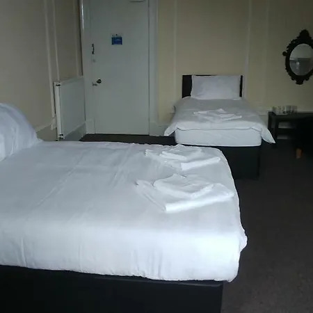 Mayfair Guest House-3