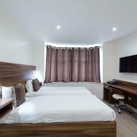 Heathrow-Windsor Guest House-2