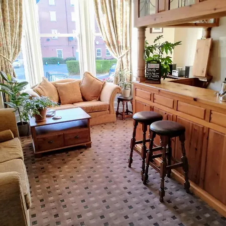 Esplanade Gardens B&B-2