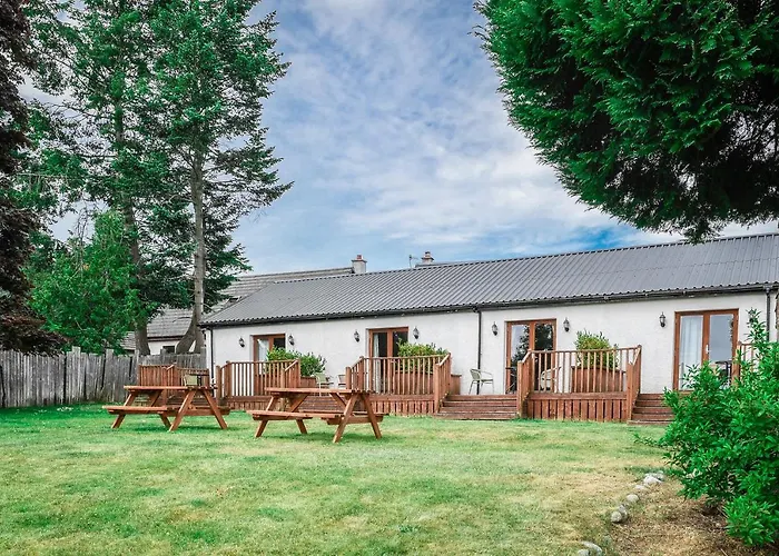 Boat of Garten Hotels with Tennis Court