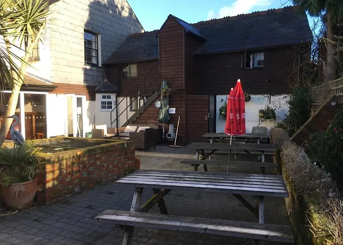 Cranleigh Hotels