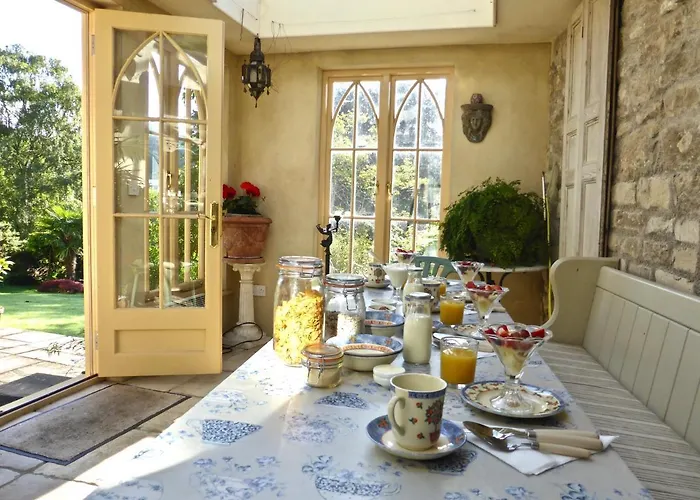 Dolphin House Bed & Breakfast Batheaston