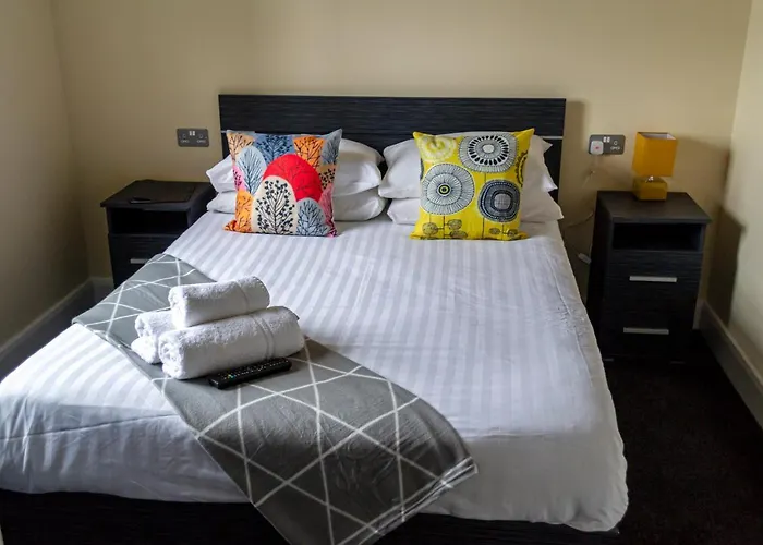 Stoke-on-Trent Resorts and Hotels with Waterparks