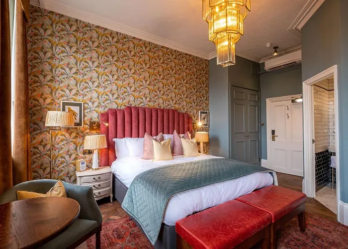 Teddington Hotels