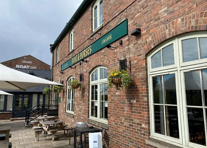 Oldham Hotels