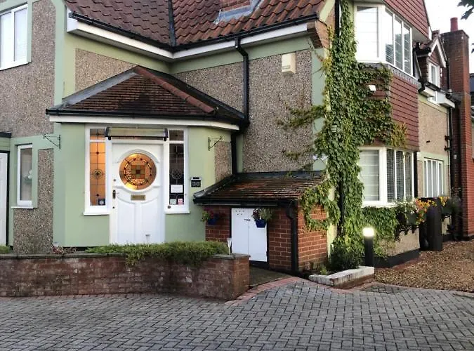 Poole Bed & Breakfasts 