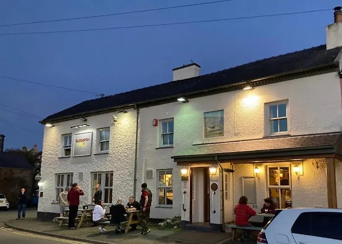 Y Felinheli Hotels