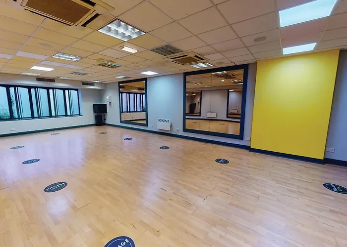 Warrington (Cheshire) City Center Hotels