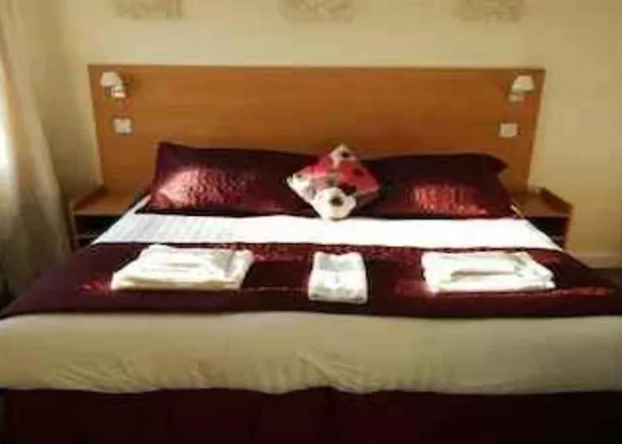 The New Dundee Carlton Hotel